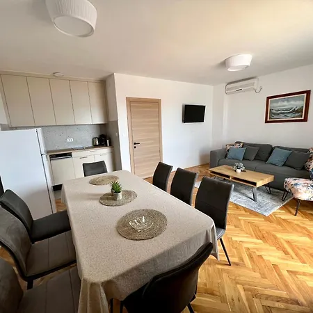 Apartment Ana